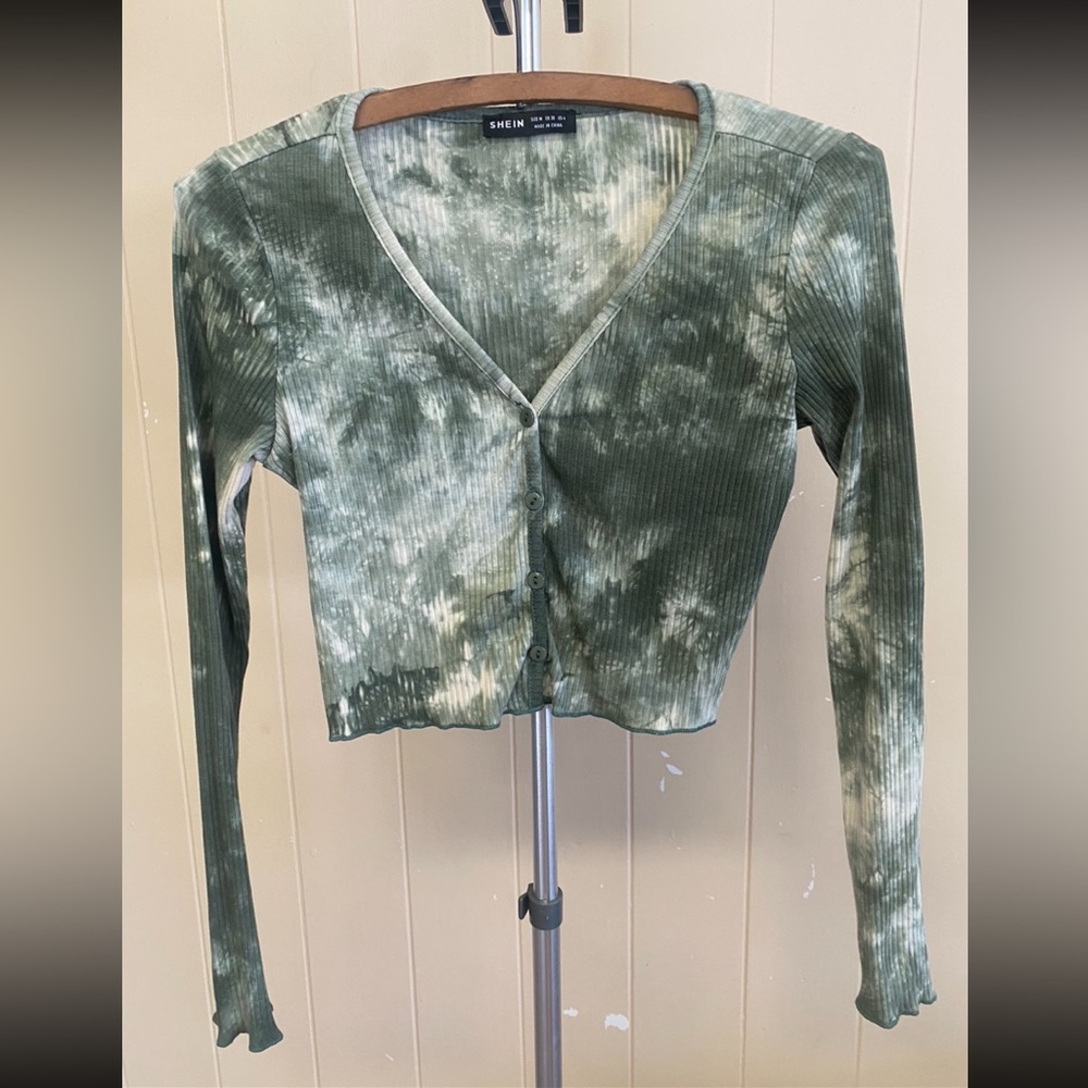 Tie-Dye Long Sleeve Crop Top